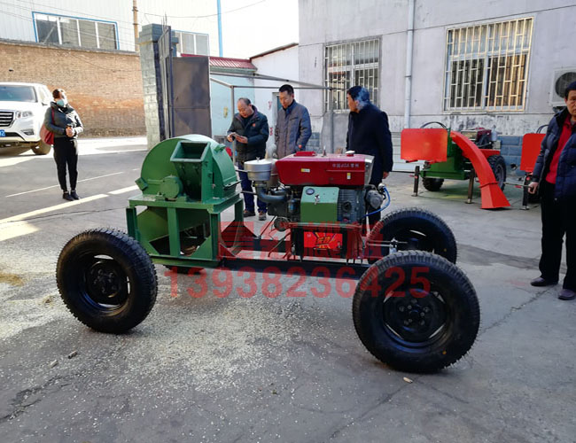 木屑粉碎机发货安徽--意昂4机械